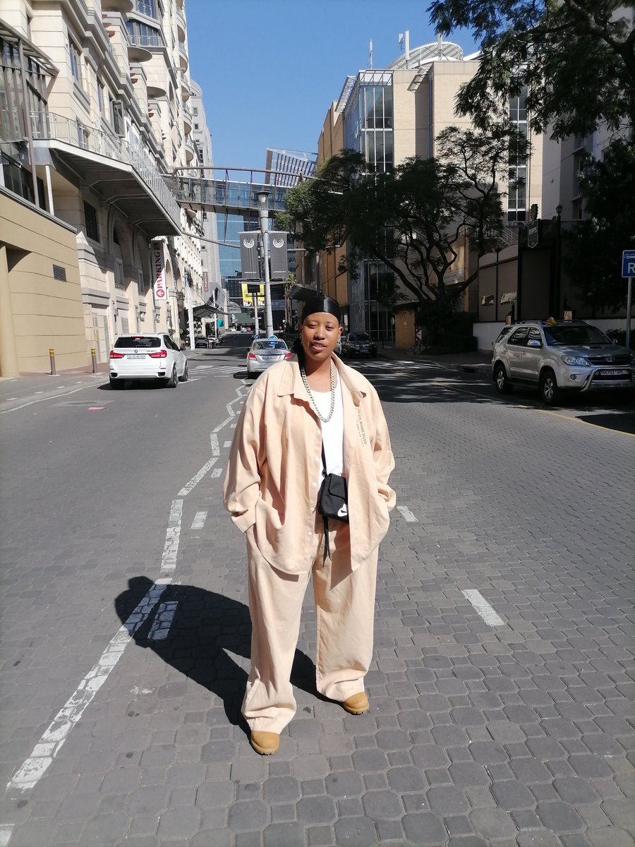 RoxxyM4's tweet photo. I win for a living #kingAL #earthquake #LGBTQ ❤💫💦🇿🇦🏳️‍🌈 https://t.co/T4WwIpu2Ad