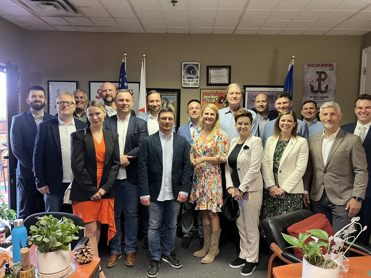 NevadaLtGov's tweet photo. Last week, the Lieutenant Governor's Office and @osbanv were honored to meet with 10 impressive, tech-driven Polish startups. We look forward to following your entrepreneurial journey and hope it leads you back to Nevada! @NCBR_pl  @PLinLasVegas https://t.co/E7W8JVYqv2