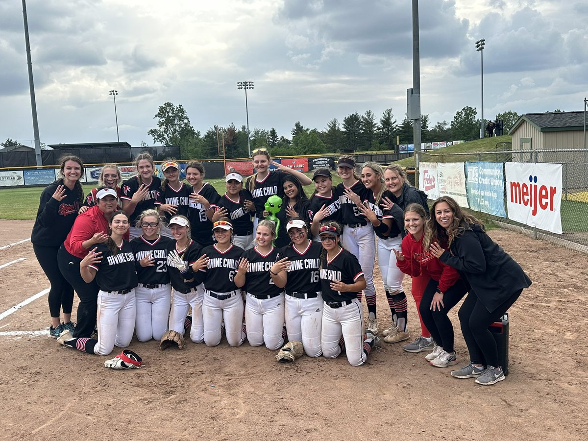 DCHS Athletics tweet media