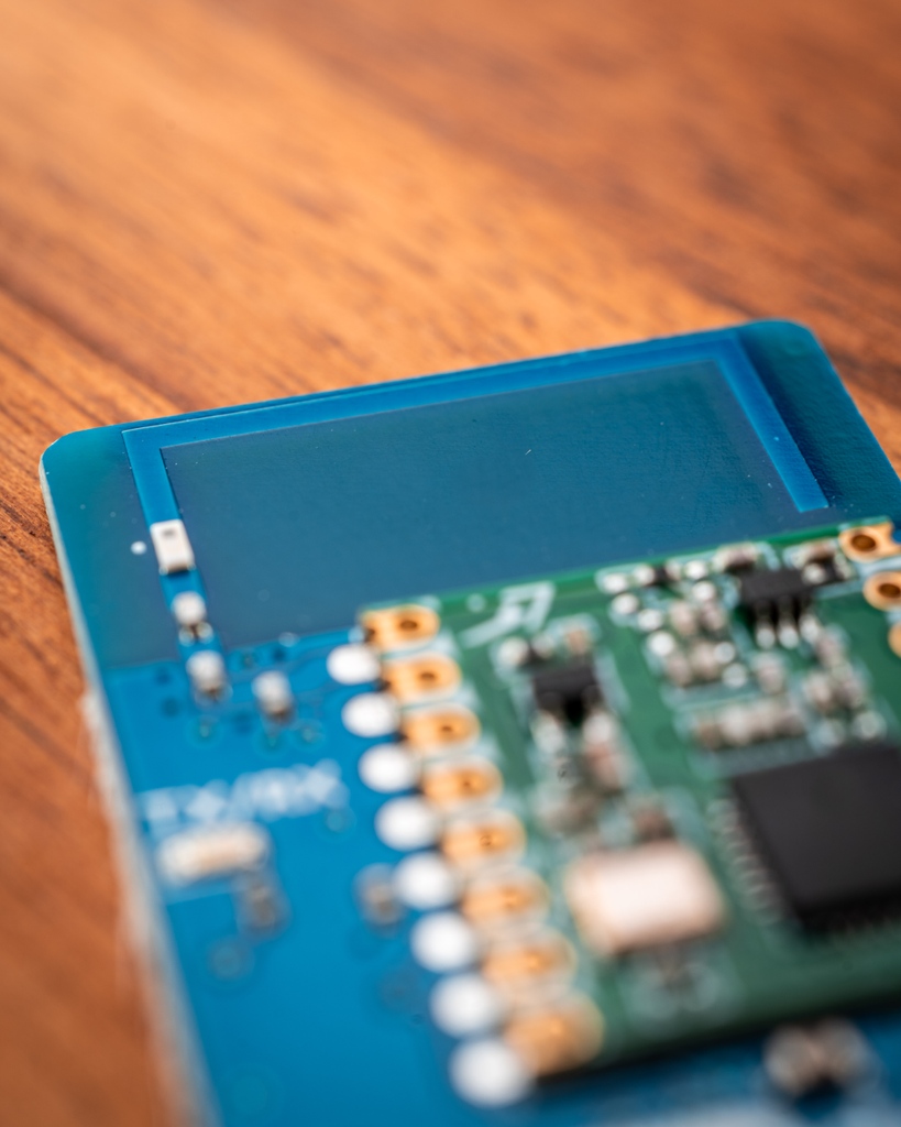 CoreElecAU's tweet photo. Send data between #MicroPython platforms with the #PiicoDev #Transceiver, a 915MHz packet #radio perfect for #remotecontrol systems and #datatransmission up to 100 metres outdoors! Read our guide for getting started with the PiicoDev transceiver https://t.co/i9zDz7EHkP https://t.co/tiQr5YrkZ7