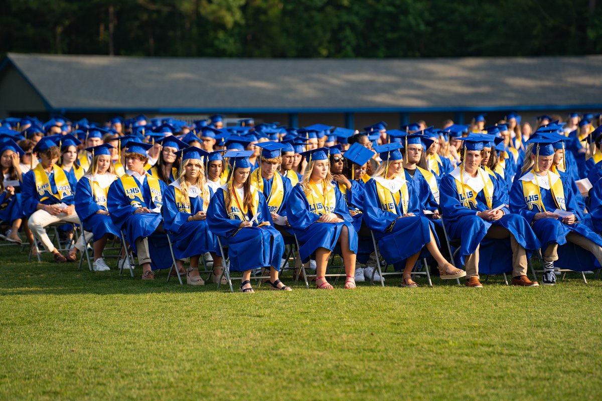 New Hanover County Schools (@newhanovercosch) on Twitter photo π§π½βπIt was a beautiful day in Buc Town for our Laney High School graduates last weekπ©π»βπ.
Congratulations to you all! ππππ
<a href="/LaneyHighSchool/">πΌ. πΈ. πππππͺ βπππ ππππ π π</a> π§π½βπIt was a beautiful day in Buc Town for our Laney High School graduates last weekπ©π»βπ.
Congratulations to you all! ππππ
<a href="/LaneyHighSchool/">πΌ. πΈ. πππππͺ βπππ ππππ π π</a>