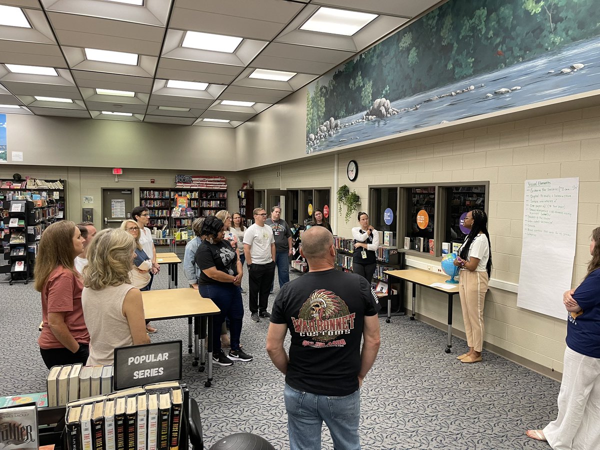 smithno2's tweet photo. We had another great day with @LexingtonOne teacher leaders drafting the instructional elements framework. So proud of all the progress they made today and look forward to digging into feedback tomorrow! #LeadershipMatters #Lex1Shoutout https://t.co/hciXEsOCfF