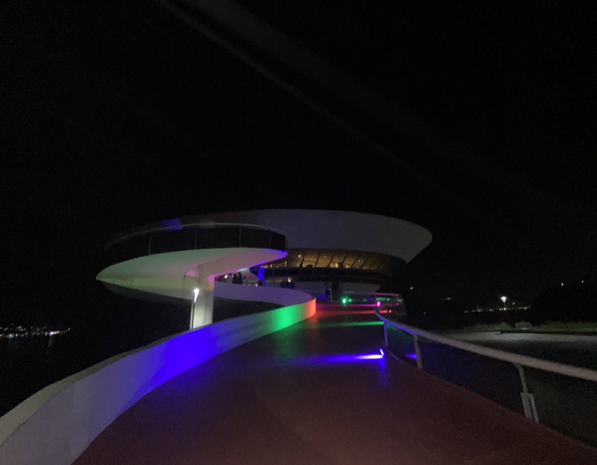 Fim de semana abertura de exposição do meu irmão de tinta <a href="/tozfbc/">TOZ</a> 🌈✨