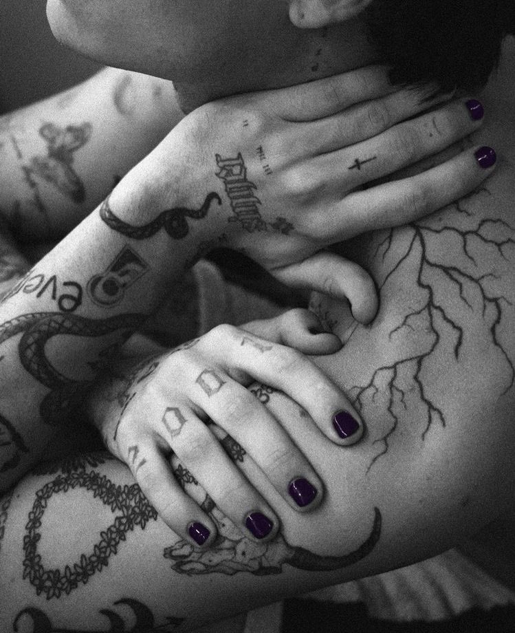 jxdn_vamp's tweet image. just thinking about jaden hossler’s tattoos