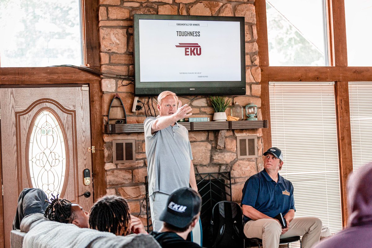 EKU Football tweet media