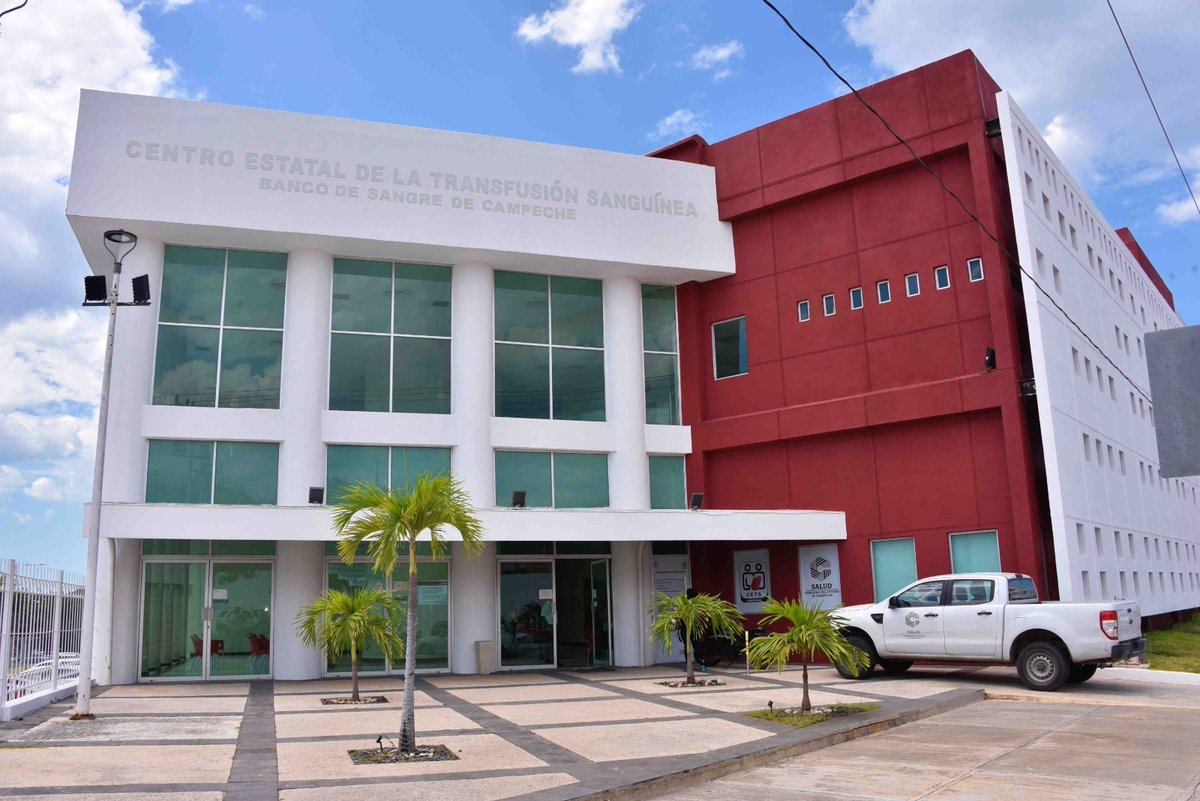 UCSCampeche's tweet photo. Se han distribuido 10 mil hemocomponentes en hospitales públicos y privados de todo el Estado.

Campeche tiene un avance de 5 mil donantes altruistas en el CETS.

Da clic aquí: https://t.co/EjEne2bze8

#GobiernoDeTodos https://t.co/taBRK6K3dQ