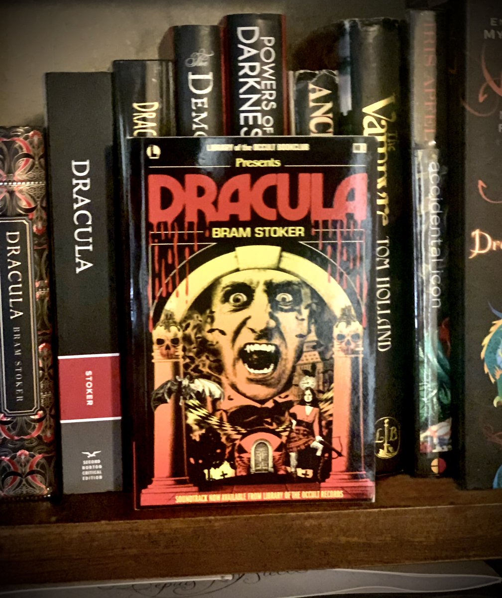CatHargrave's tweet photo. Bookmail: Thanks Library of the Occult Book Club 🖤 #LibraryoftheOccult https://t.co/ewgahYXa0I