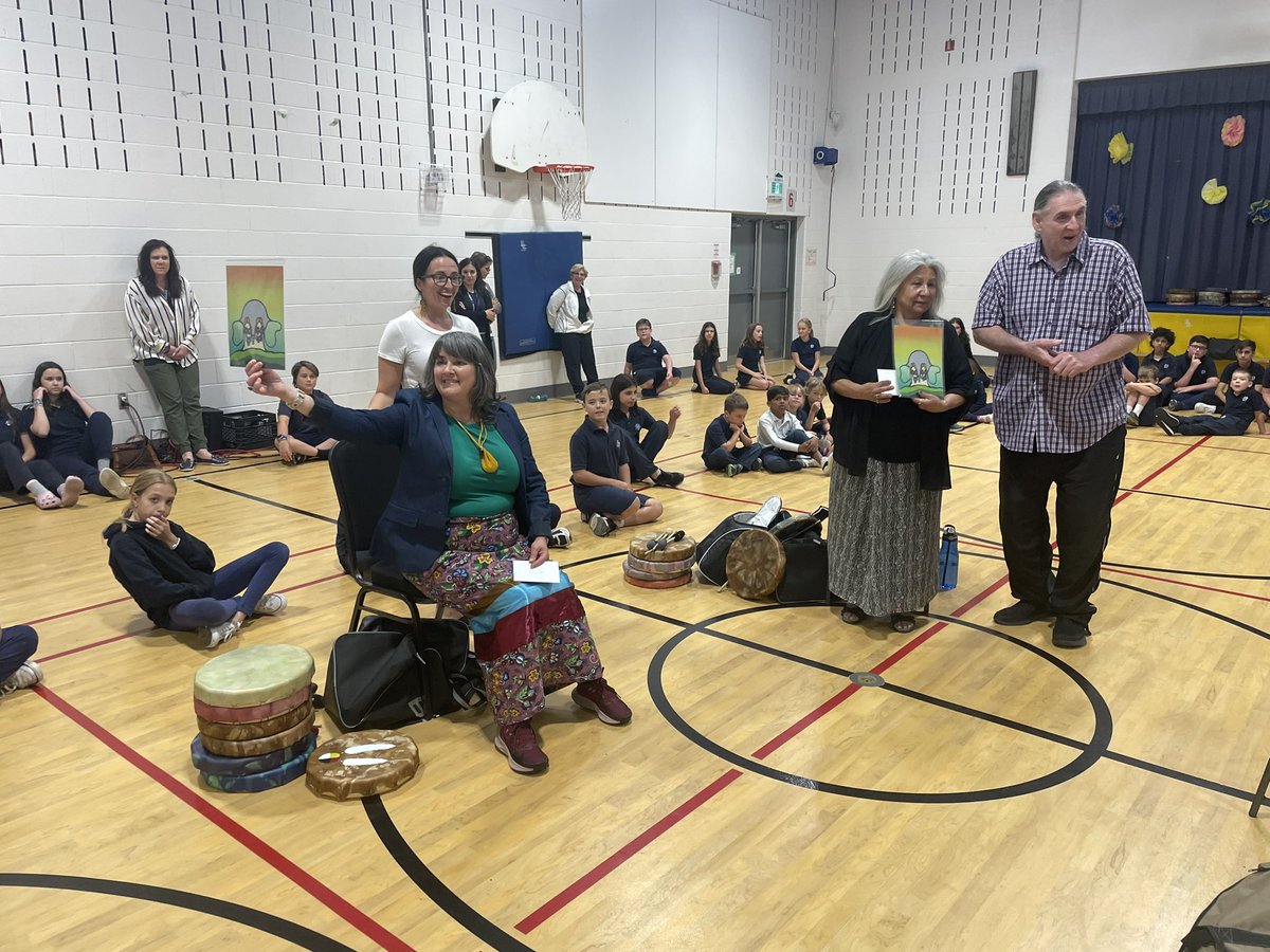 Mrs Natasha Jones tweet media