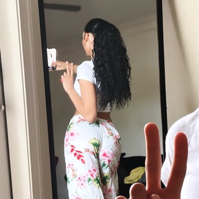 mulabeaa's tweet photo. #NewProfilePic https://t.co/kIvQu4NhXq