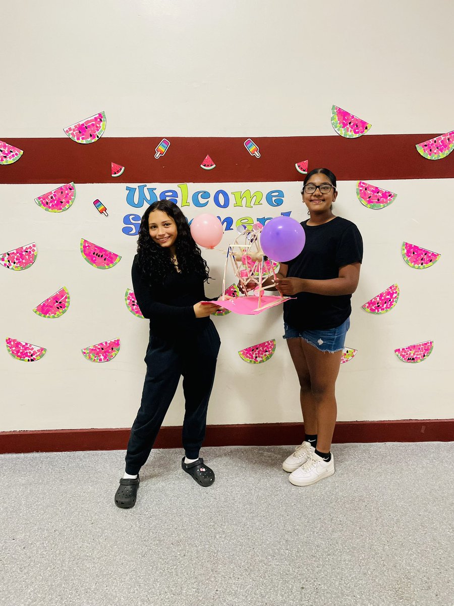 MsHughesRP's tweet photo. STEAM Grade 8 - Ferris Wheel Design Project 2023 (Part 1) https://t.co/NMsUuCZeX3