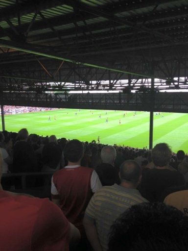 heatheravfc's tweet photo. @Becky69940607 @Pink Good job it wasn't at crystal palace 😂😂 https://t.co/D7VU4daw6Q