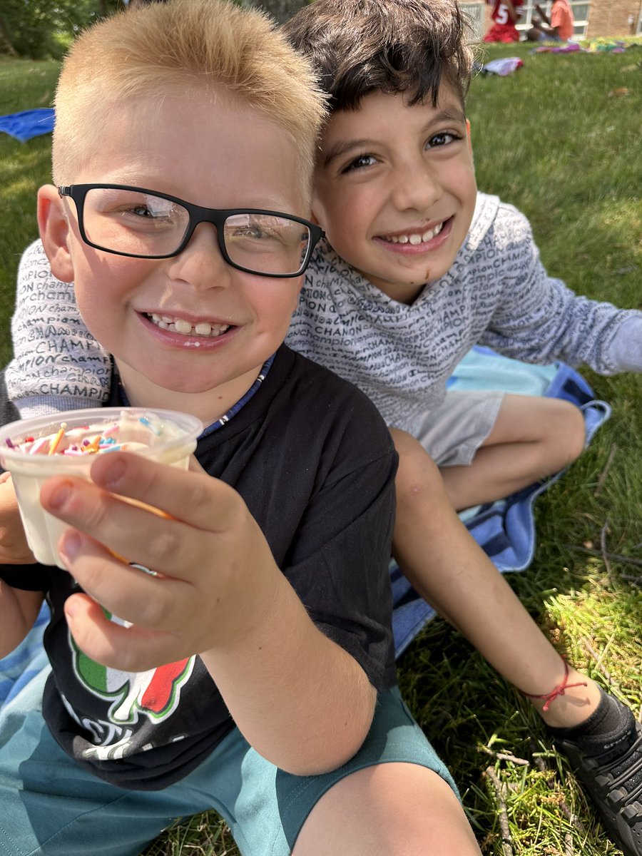 Kelly Biagiotti tweet media