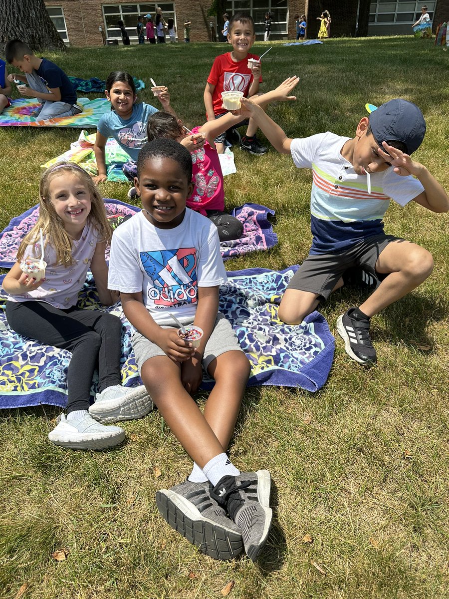 Kelly Biagiotti tweet media