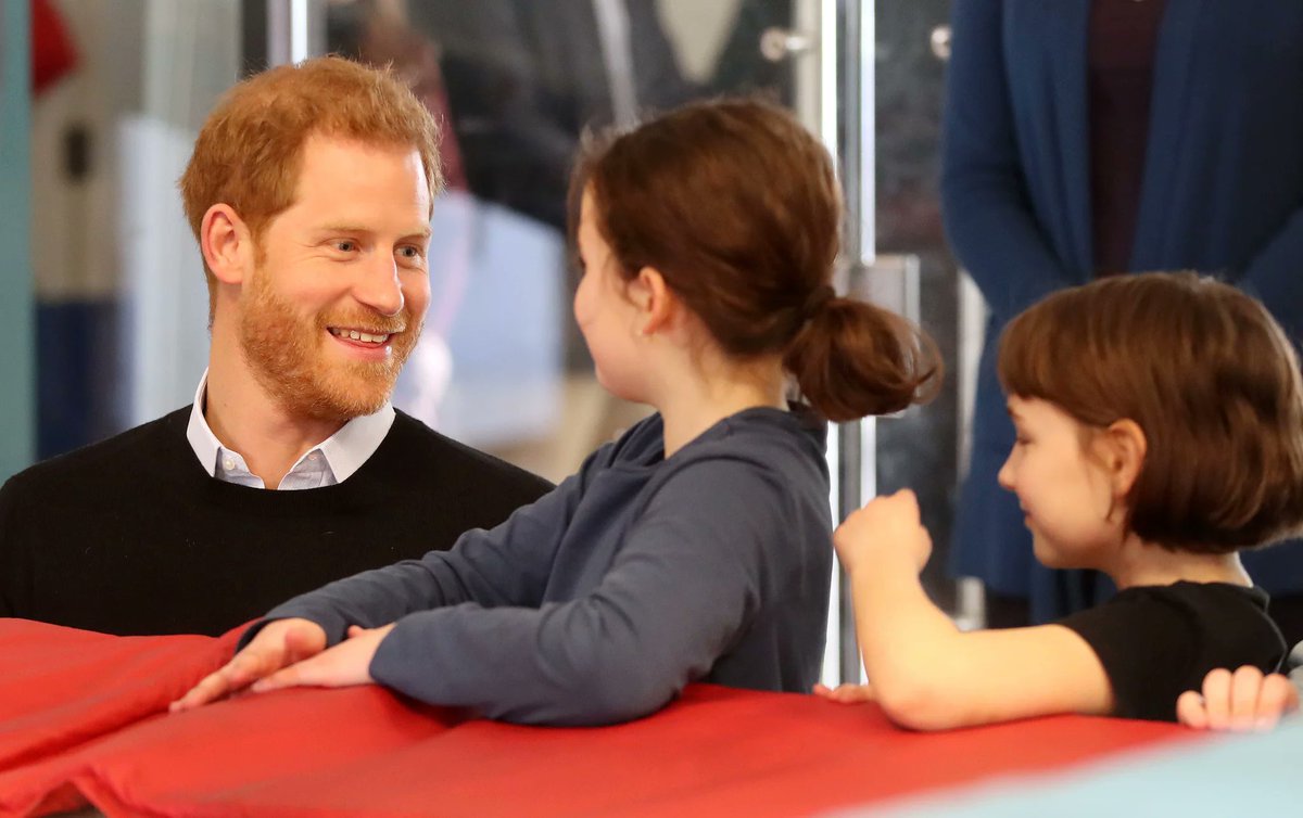 When you’re born to be a dad…we know why Queen Meghan was ready to make babies STAT! 😂

The cutest 🧵 ever🥰❤️😍

#GoodKingHarry 
#GirlDad 
#WeloveyouHarryandMeghan