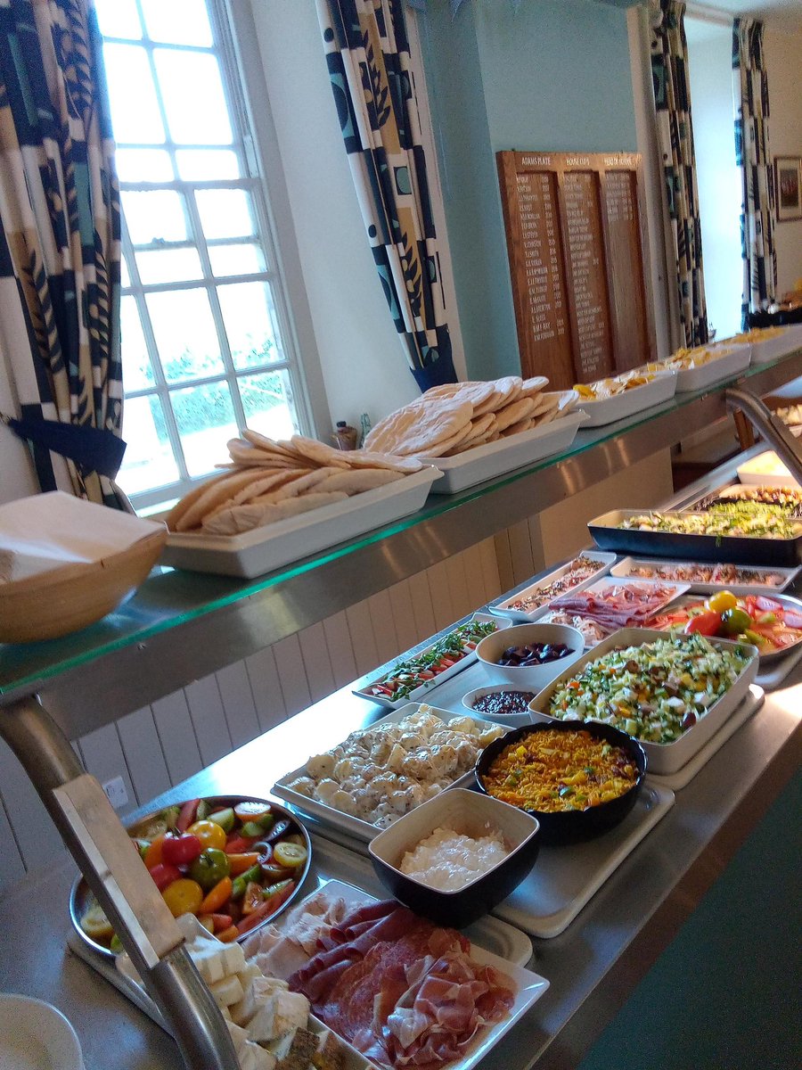 Robertson_Sed's tweet photo. An incredible array of salads and cold foods on the hottest day thank you @SswiganSmith it was truly delicious #superselection #saladbar 🍽️🥙🫑🥕🫒🥬🍅🥒🦋⭐️🤎 https://t.co/7Df0FzYT3p