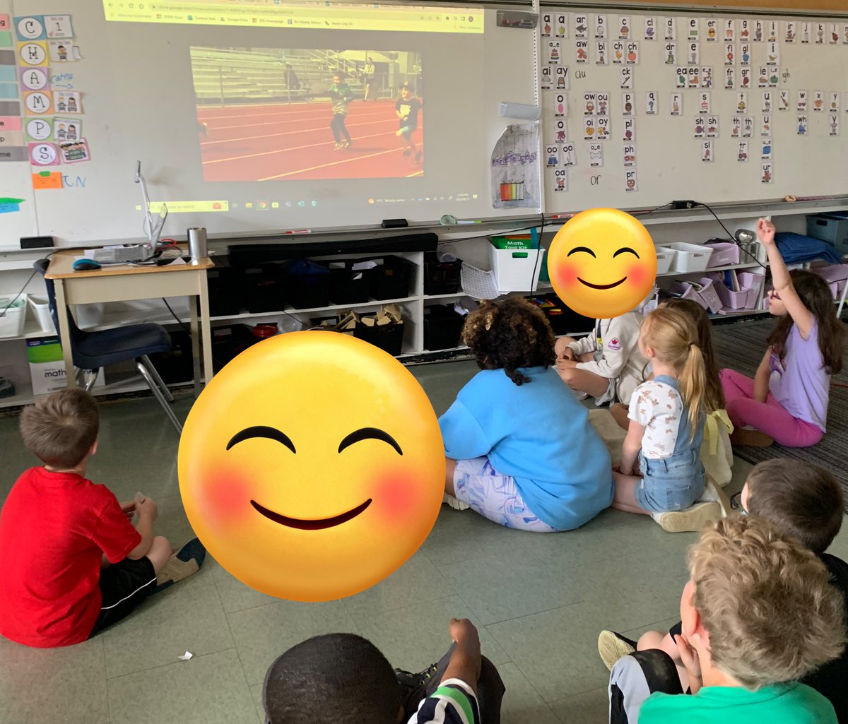 Ms_Izzard's tweet photo. Celebrating successes together 💕
We are so proud of our @BurleighHillPS athletes who competed at the @dsbn Special Olympics! https://t.co/hEZySxmgVc