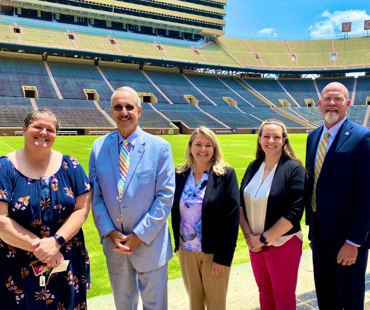 Honored to attend the Teacher/Principal of the Year Luncheon with my two amazing ORS Colleagues, Dr. Borchers and BOE Chairman Mr. Keys Fillauer today at the Lauricella Center in <a href="/Neyland_Stadium/">Neyland Stadium</a>!   So thankful for <a href="/ORSchools/">Oak Ridge Schools</a> and <a href="/WBESbears/">Willow Brook Elementary School</a>!  👑🐻<a href="/FriendsofORS/">Friends of ORS</a>