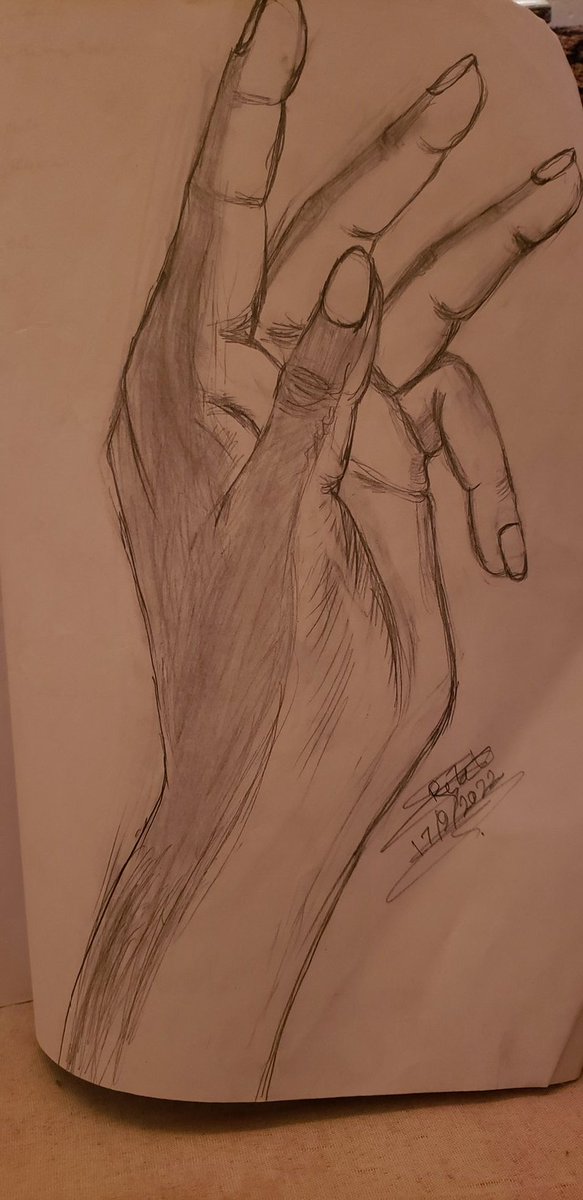 g7ema's tweet photo. @fatimart___ @ArabsArt @Art1Saudi @art_forus @art_Support1 @artists_100 @artistsupportI رسمي...... 😁 https://t.co/NAeL5MLnYQ