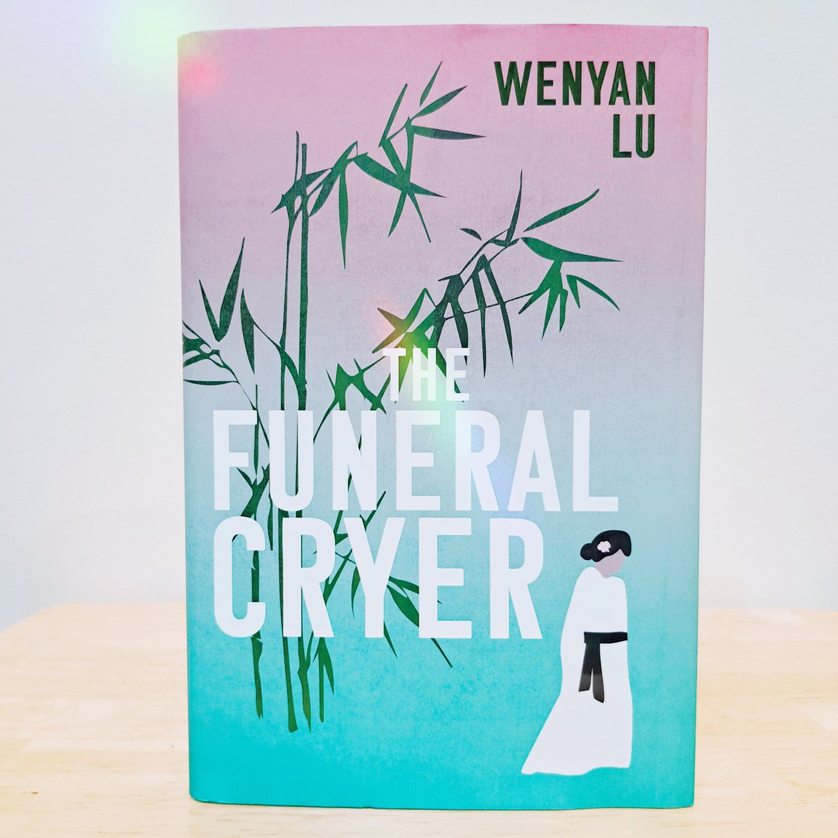 I loved #TheFuneralCryer by @wenyan_lu

An utterly captivating tale of a professional funeral cryer. A book that I will be thinking about for a long time. I couldn't put it down. An unforgettable protagonist. Brilliantly written & essential reading

I couldn't recommend this more