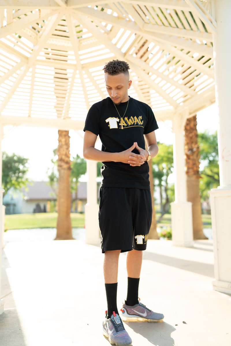 AwacAnthony's tweet photo. Photos game out great🔥📸💧✅
By: @mcgreephotografy nice shots🔥💯✅gotta leñero grinding and believe in yourself 🔥🤩💯
DM📲me to order some drip 
#awac #motivation #selfimprovement #laquinta #coachellavalley #grind #drip https://t.co/qUvyWFJLAn