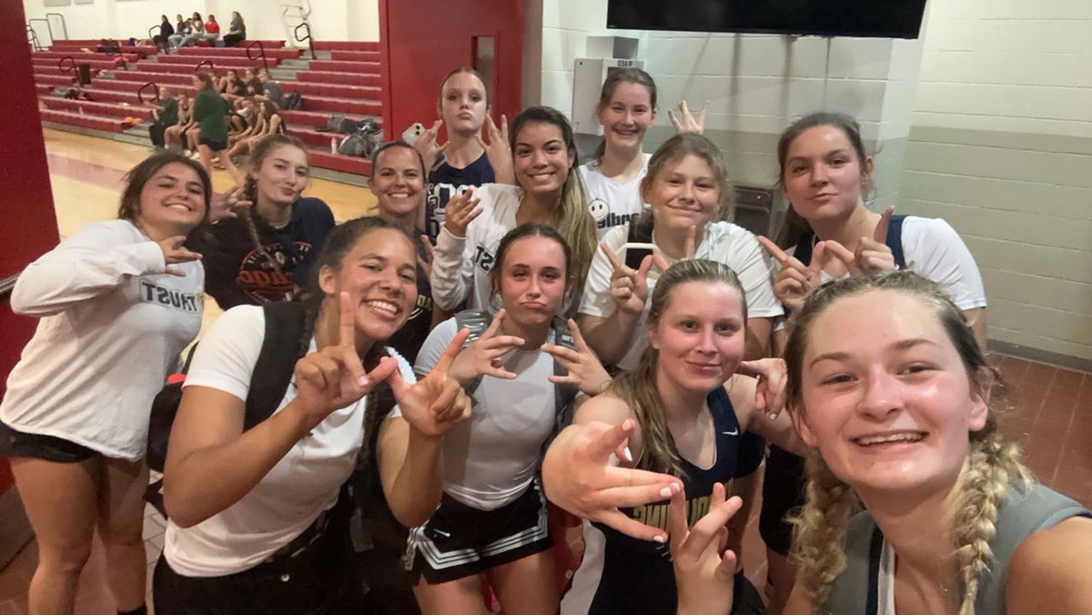 jayah_jones's tweet photo. Day 1 at Paxton was great!!!! We played good team ball and ended the day with wins! @makayla_brammer @maleeya_brammer #summerball #godolphins https://t.co/tOJhbrx5Ho
