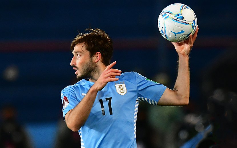 Buysan's tweet photo. ⚽️ En @TelemundoUY ya te contamos que Franco Israel, Matías Viña de central y Matías Arezo de 9 serán titulares en @Uruguay. 

➡️ Van 28 mil entradas vendidas!! https://t.co/zVCy6ThRyF