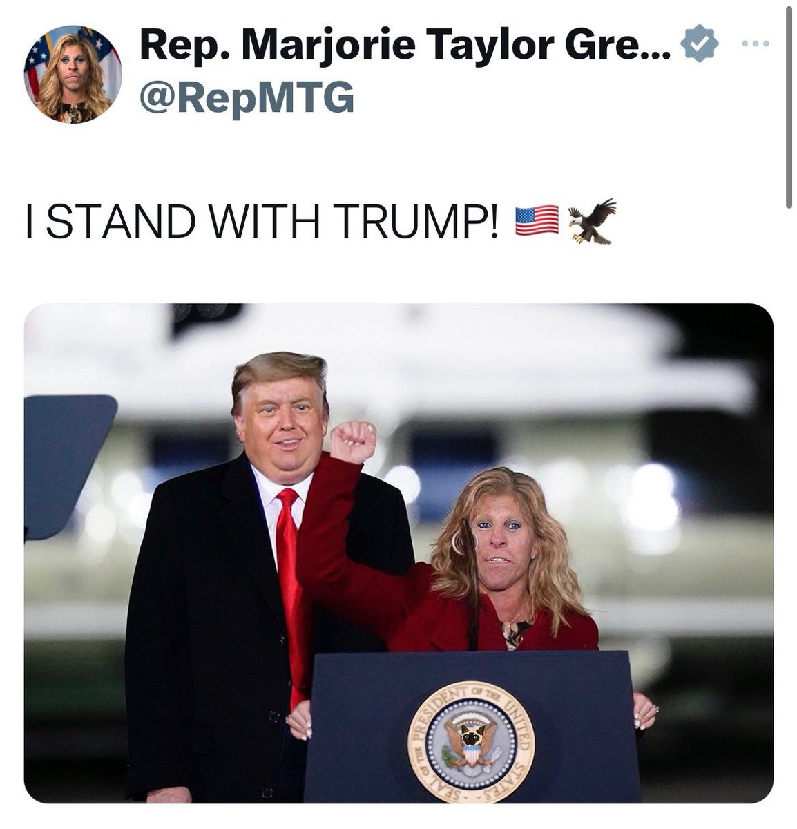 FyiYpL0WwAIG5_J?format=jpg&name=medium