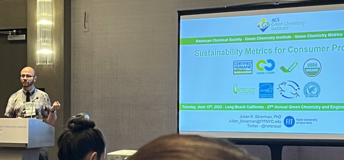 heterocat's tweet image. What a dream to present alongside my former/forever mentors @MooresResearch and Bala Subramaniam @KUcebc 

@ACSGCI really brings people together #GCEC2023