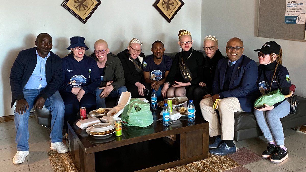 1/2 Victorious Butterfly is the translation of Ofentse Serurubele's name ! She's a school teacher and founder of Tshimiologo Association, which promotes rights for people with albinism. #AlbinismDay In 10 mins she educated me about what children with albinism need. See 2/2
