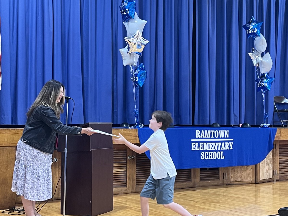 HowellTwpRamtwn's tweet photo. Mrs. Mohr’s 5th grade end of year celebration #HTPSTalentTeams #HTPSCommunityEngagement #HTPSCommunityInteraction https://t.co/X99aNS3rRd