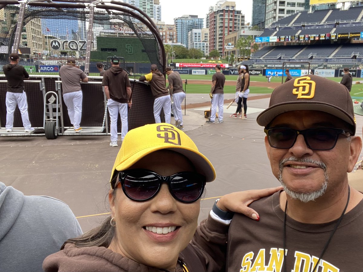 mrsmo277's tweet photo. Little BP with the boys! 
#bringthegold https://t.co/UNtlpwd80Y