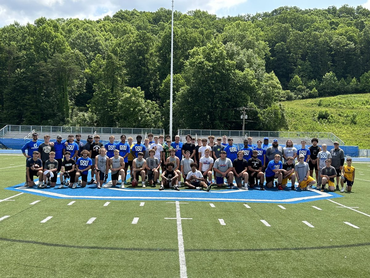 🗣️🗣️It was a GREAT day to be a Pioneer❕A lot of GREAT talent in the VILLE today❕

Thanks to everyone who came to Glenville to get better❕

See you all in the Fall❕

#GoPioneers
#ComeToTheVille