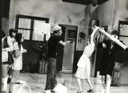 FyiaicPWAAAyVCS?format=png&name=small