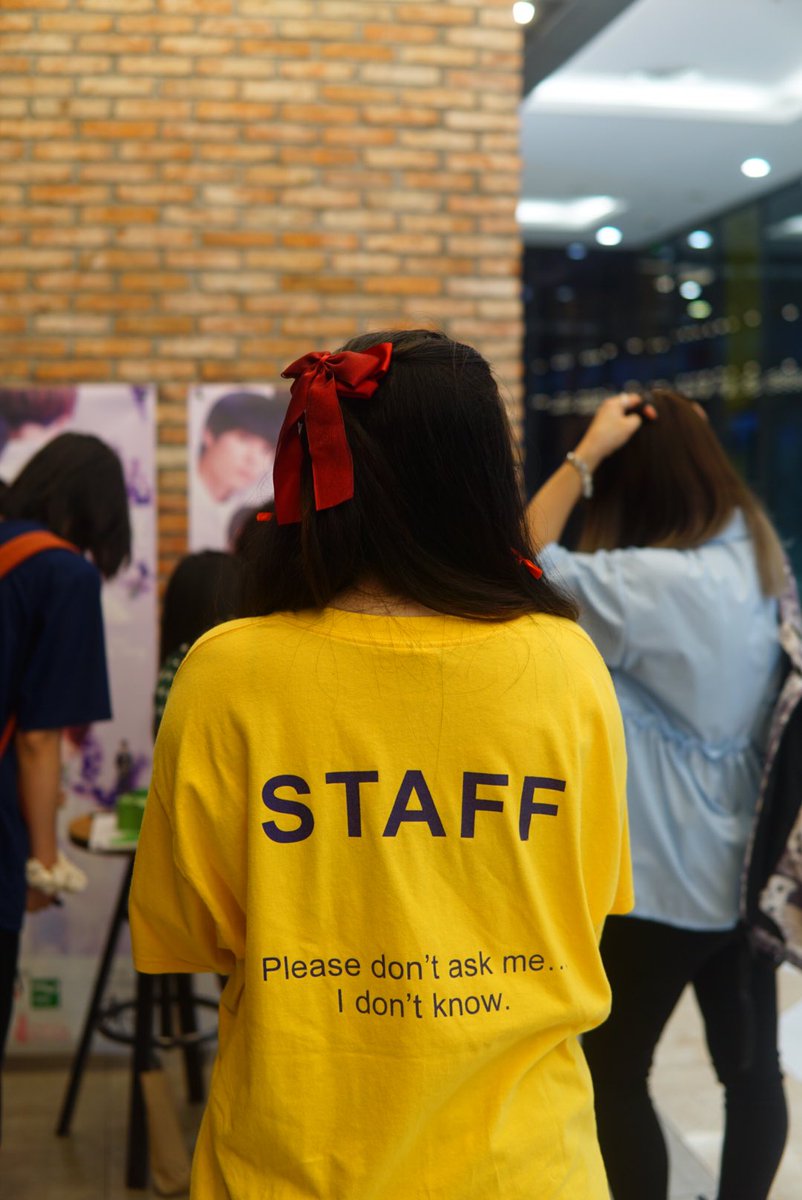 duongproooo's tweet photo. Mỗi lần offline là một chiếc áo vàng 😂 Ước gì có thêm cả phần 3 :) https://t.co/IchA4t9vWh
