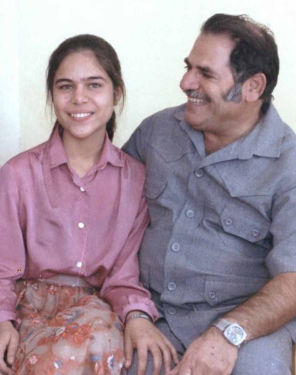 takoeur's tweet image. Very heart-wrenching! Totally innocent, Mona was only 17 when she was executed. We won't forget her and her father, Yadullah Mahmoudnejad.