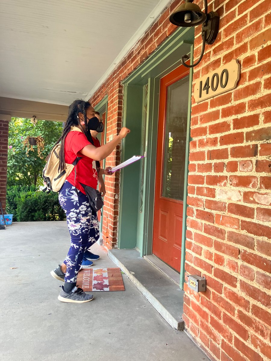 We are out knocking doors in Parkland today talking about rent increases & corporate landlords! #TheRentIsTooDamnHigh