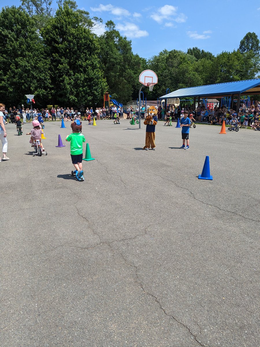 We finally beat the rain and smoke to have a fun time at today's NB Bike Parade! #peqpantherpride