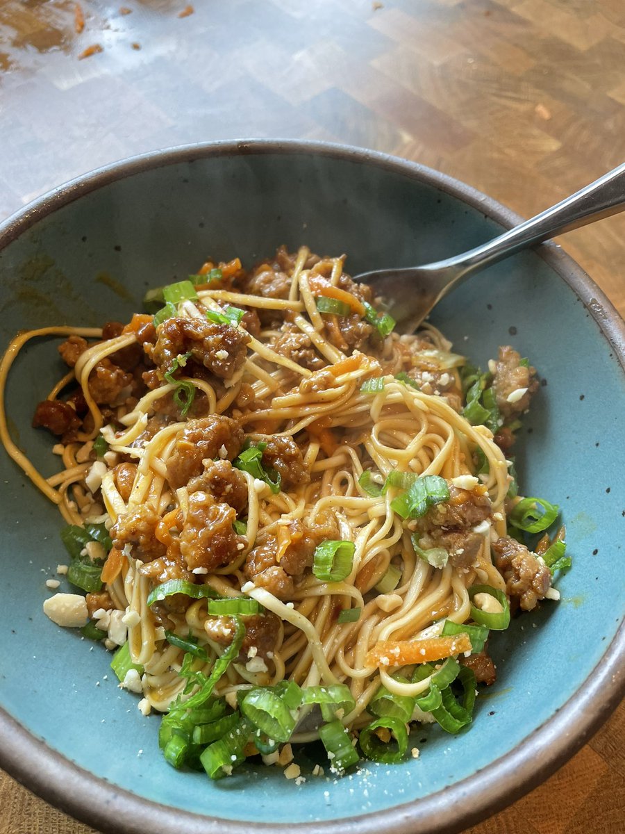 Szechuan pork stir fry! 

@HelloFresh it’s delicious 👌🏽