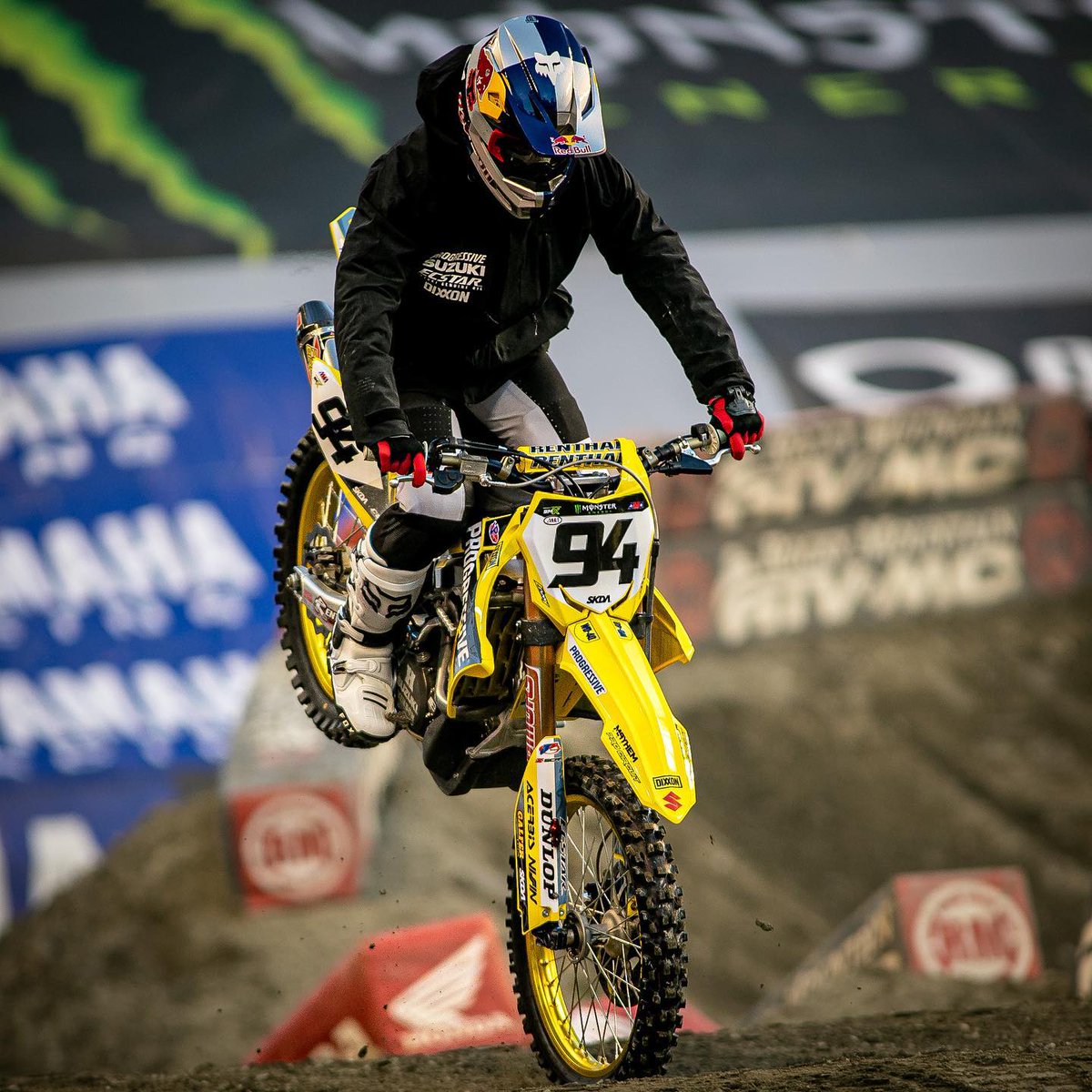 🟡✅👀JUST IN // Ken Roczen confirmed for High Point. German star ready to rock. mxvice.com/ken-roczen-con…

#moto #mx #mxgp #mx2 #amasx #wsx #roczen #dirtbikes #supercross #motocross #mxvice