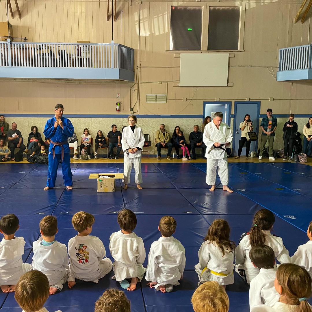 lelyceeSF's tweet photo. ASH AES Judo student worked hard on their technique this year. Their efforts were rewarded last week during a Judo belt ceremony at the Waller Center. 45 kids received their new belt marking the transition to the next level. Congrats! 🥋👏

#LFSFsports #LFSFjadore #LFSFthrives https://t.co/7pm3U3hf2A