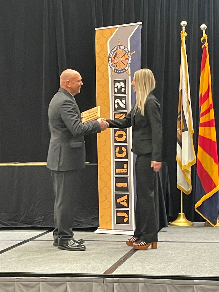GrandCoSheriff's tweet photo. 🎉Sheriff Schroetlin is excited & honored to share that on 6/7, Cassandra O’Brien, JBBS Pretrial Coordinator for the Sheriff’s Office, received the Civilian Employee of the Year Award @JailTrainingOps's #JAILCON!
Press Release➡️https://t.co/U6oLpqUk13
#GrandCounty #COSheriffs https://t.co/Rl4EYdPiZ9