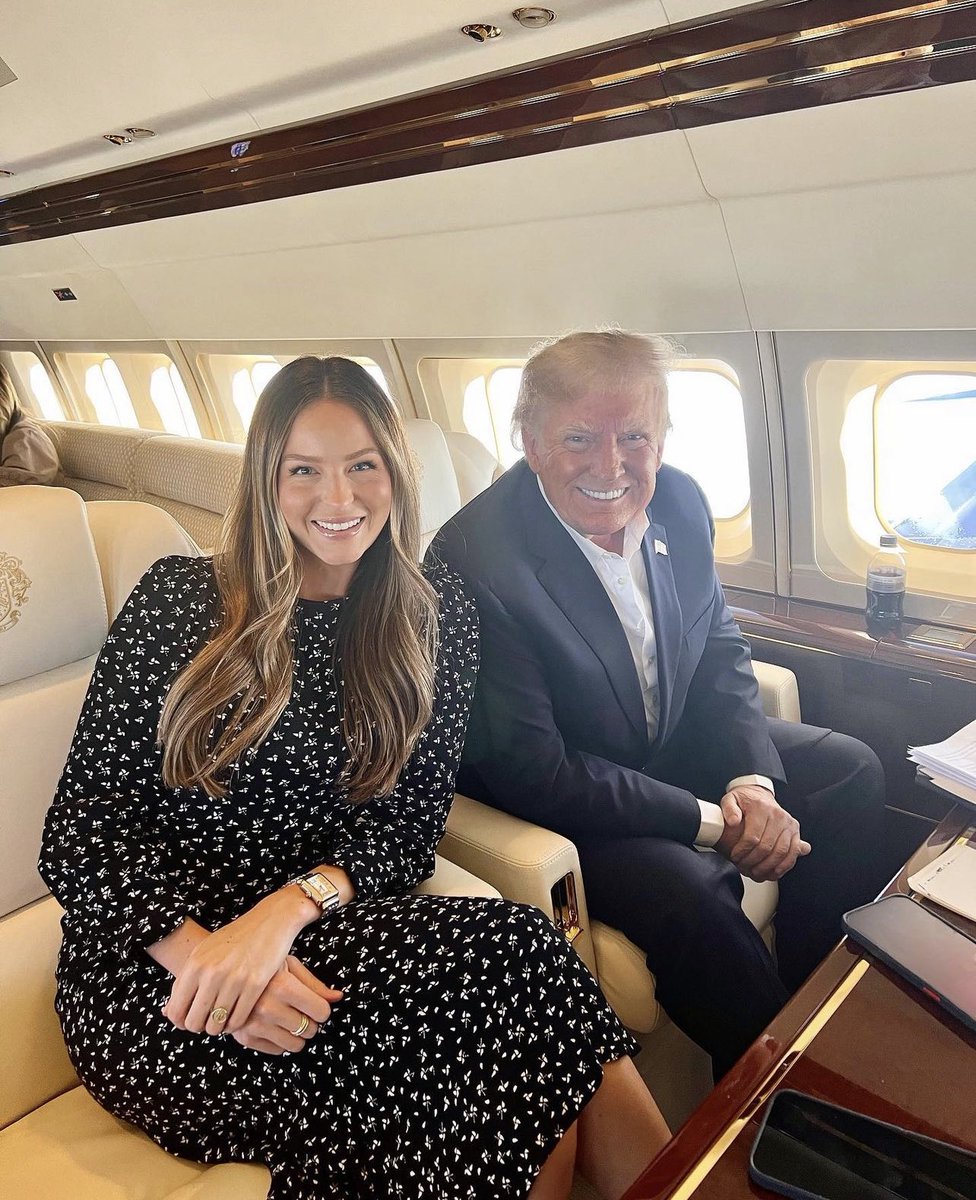 Laurieluvsmolly's tweet photo. Trump with Melania…I mean Margo Martin…I mean Margo McAtee…I mean, what is her role? https://t.co/N0Q5dK6zYU