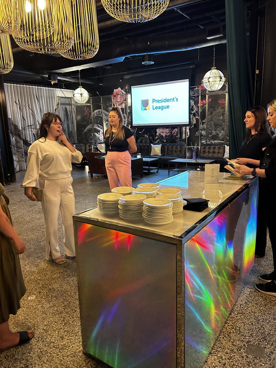 Women_ATB's tweet photo. Getting ready to welcome our top 1% at our @atbfinancial President’s League social. #driventoperform #celebrate https://t.co/7HHEDZM8YR