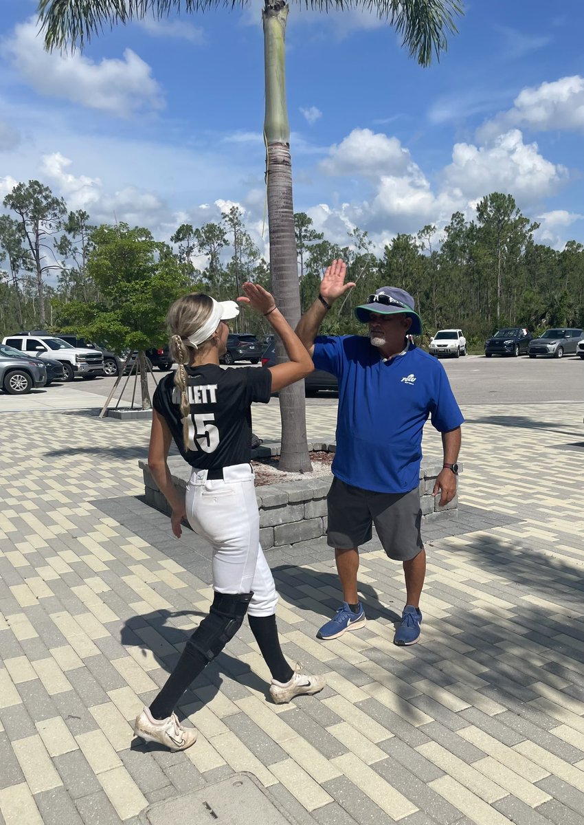 ashlyn_hulett's tweet photo. Incredible experience yesterday at @FGCU_Softball!! Learned a TON and made some amazing new friends and connections. I’m excited to put everything to work in my future play!! BIG thanks to @FGCUSBDeiros, @CoachJenna33, Coach Depolo, and all players! Thanks for the opportunity! https://t.co/0Lvck7NF8m