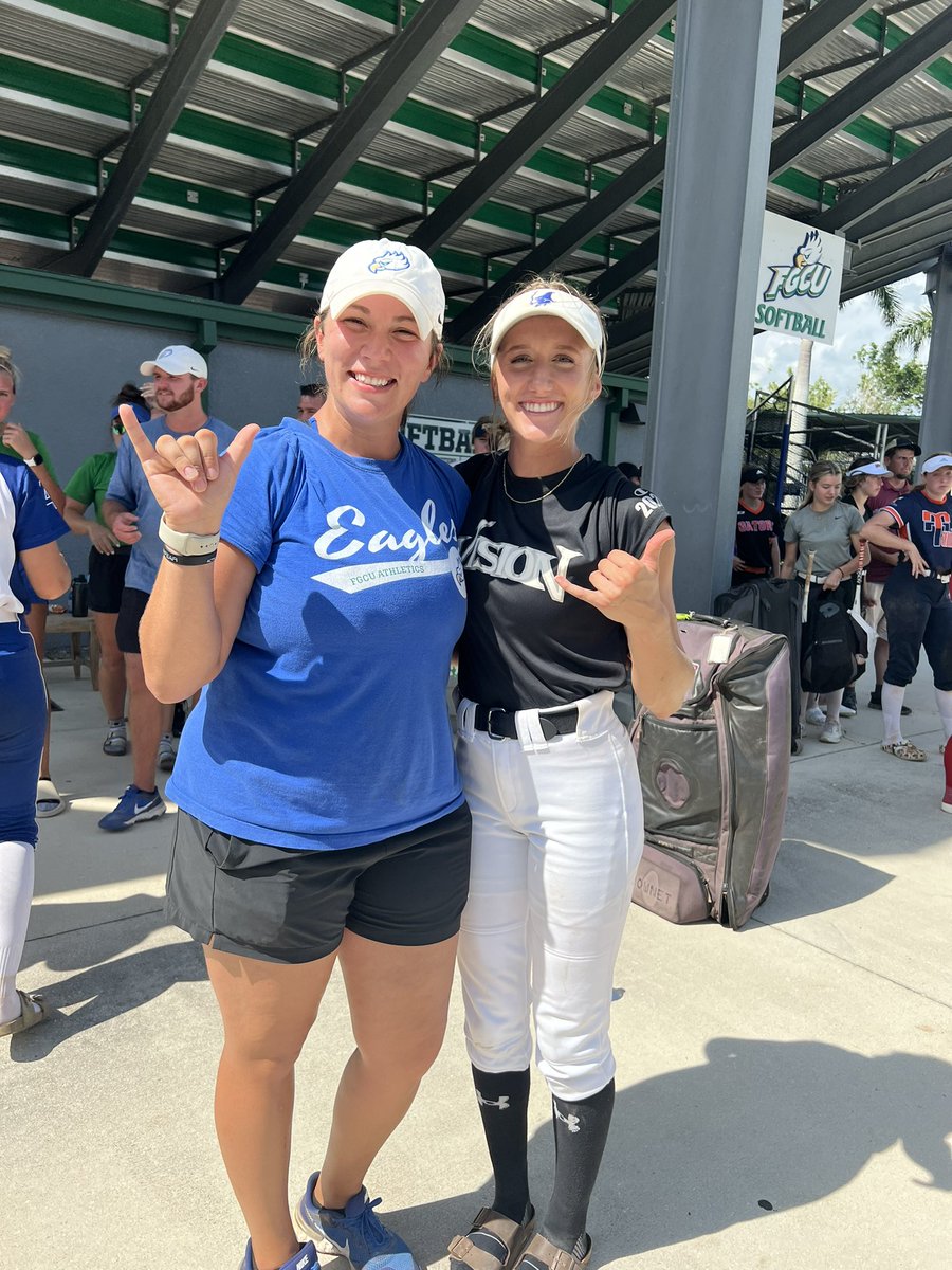 Incredible experience yesterday at <a href="/FGCU_Softball/">FGCU Softball</a>!! Learned a TON and made some amazing new friends and connections. I’m excited to put everything to work in my future play!! BIG thanks to @FGCUSBDeiros, @CoachJenna33, Coach Depolo, and all players! Thanks for the opportunity!
