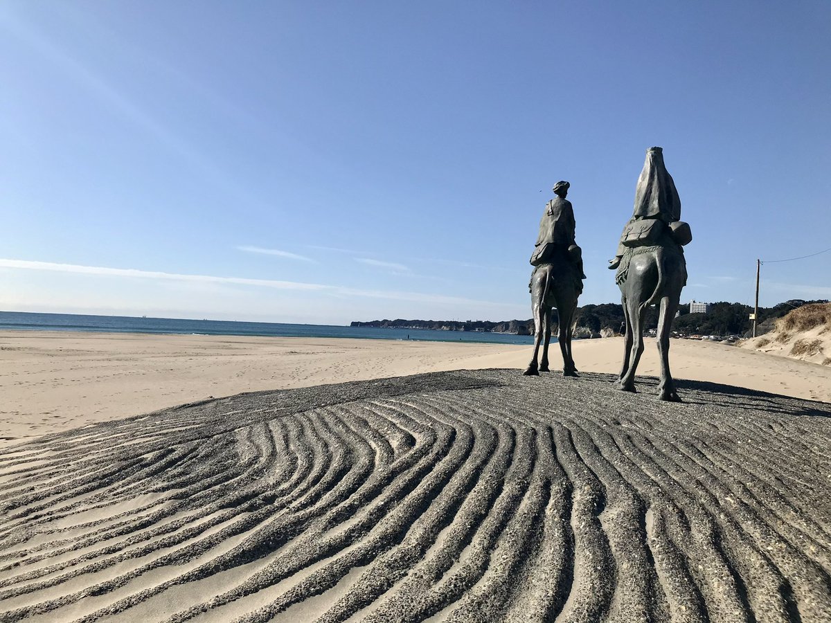 千葉県・月の砂漠！童謡『月の沙漠』は御宿海岸の砂丘がモデル♪夏の海水浴シーズンは多くの人で賑わう県内屈指の海岸♪