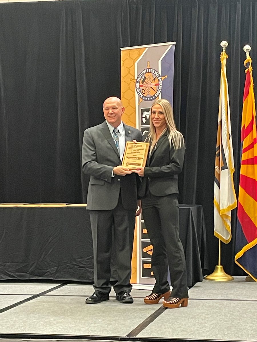 GrandCoSheriff's tweet photo. 🎉Sheriff Schroetlin is excited & honored to share that on 6/7, Cassandra O’Brien, JBBS Pretrial Coordinator for the Sheriff’s Office, received the Civilian Employee of the Year Award @JailTrainingOps's #JAILCON!
Press Release➡️https://t.co/U6oLpqUk13
#GrandCounty #COSheriffs https://t.co/Rl4EYdPiZ9