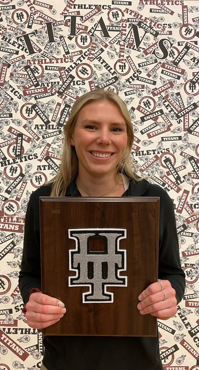 trinitytitan's tweet photo. Congratulations to our Athletes of the Year! Jr girls, Aviah Bramer; Sr girls, Raya VanDenBussche; Jr boys, KJ Stronks; Sr boys, Gryffin Townsend. Well done Titans! https://t.co/qO2KLwdhiy