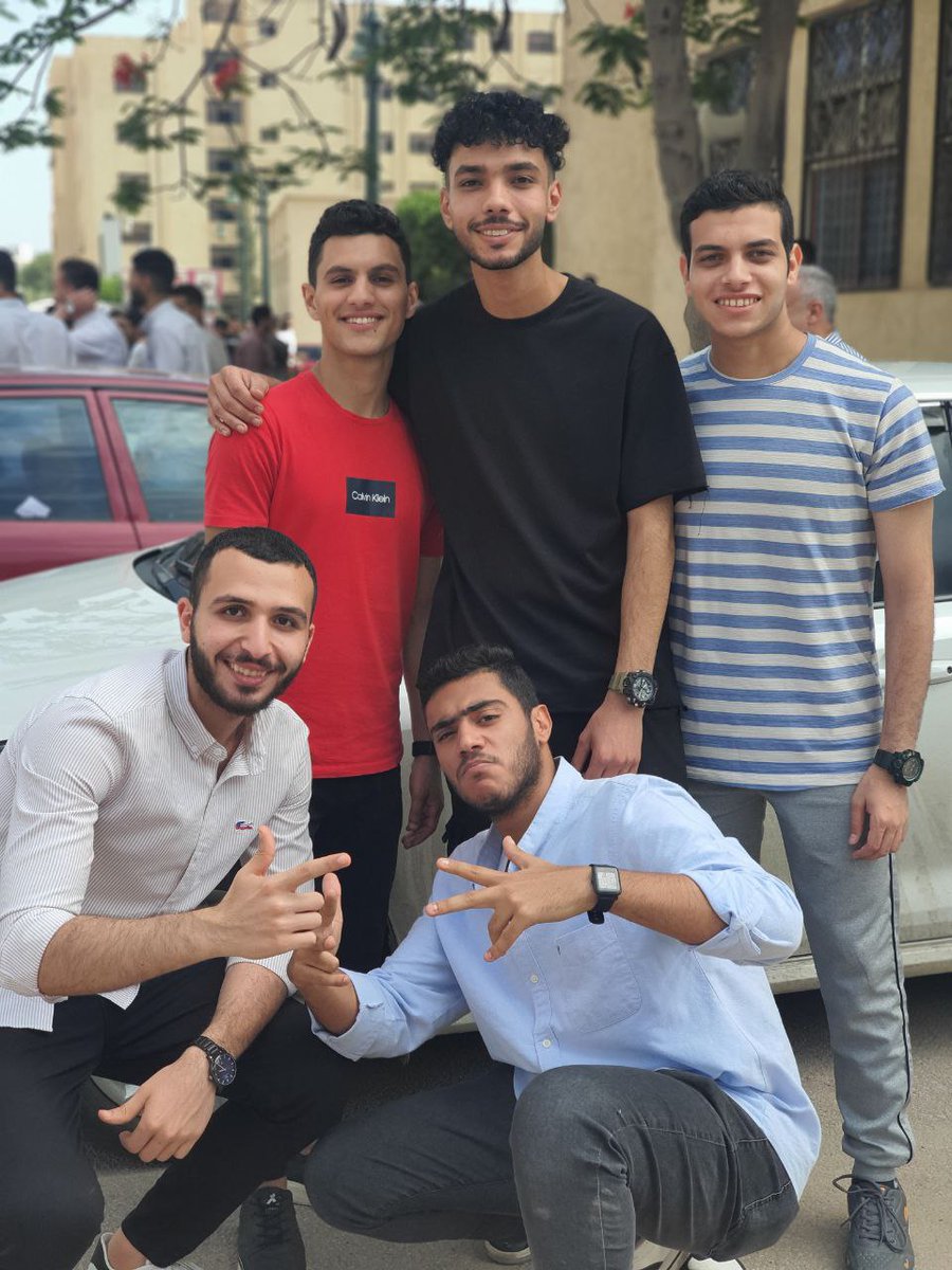 جزء من اخواتي اللي متفرقش بينا حاجه ♥️