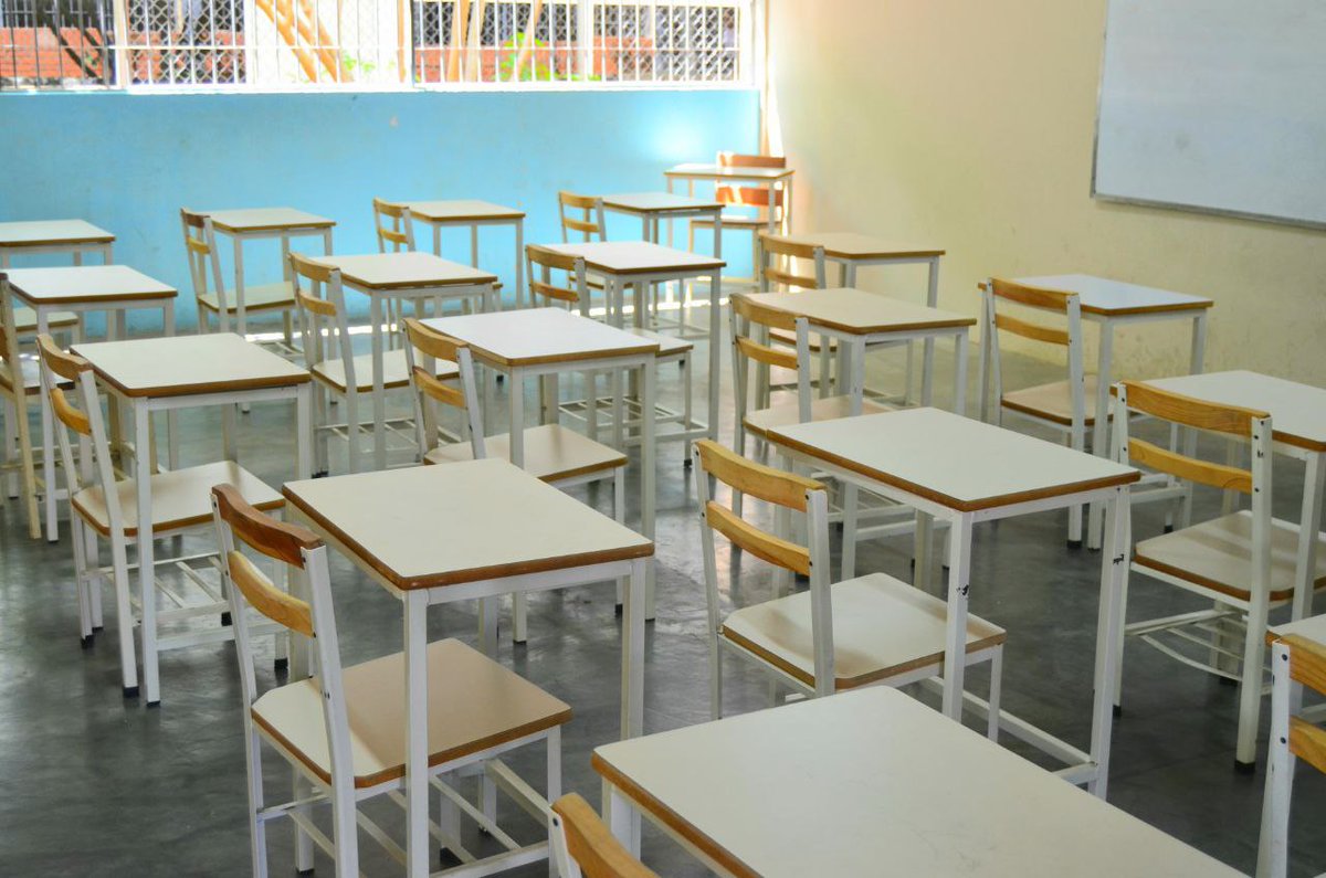 #AlMomento🔴 En el Municipio Zaraza sector Golfo Triste, el gobernador <a href="/josemvasquez/">José Vásquez</a>  a través de una transmisión especial hace entrega de la Unidad Educativa Bonifacio Gomez completamente rehabilitada

#Guárico
#VivaLaUniónDeLosPueblos
#EnDirectoConElGobernador200